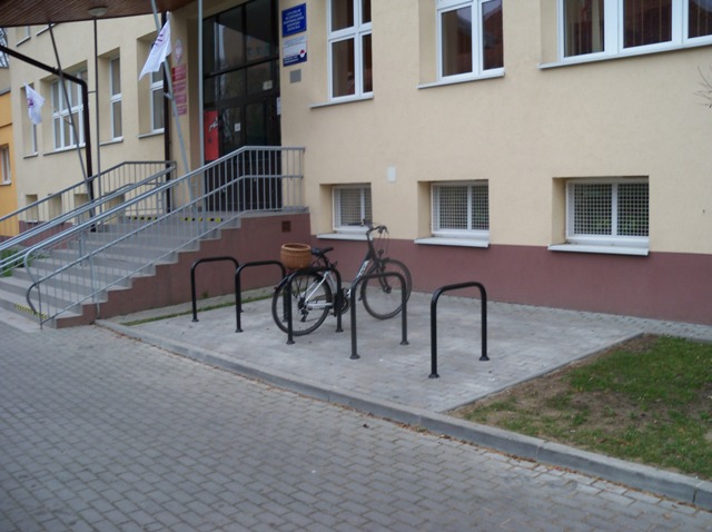 Parking rowerowy przy SOSW nr 1